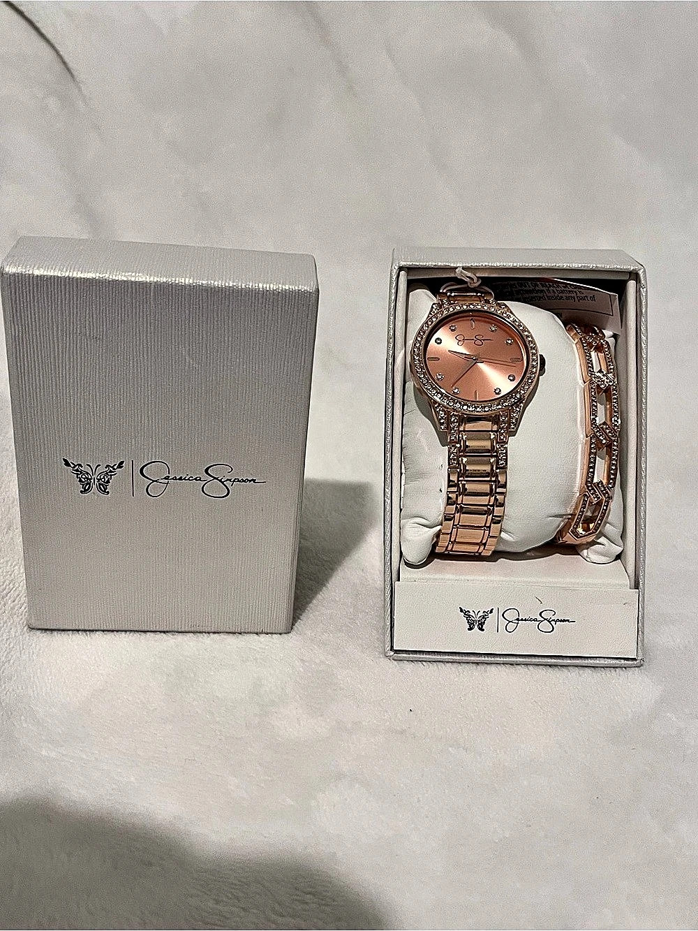 Jessica Simpson Ladies Rose Gold Tone Crystal Encrusted Bracelet Watch & Open